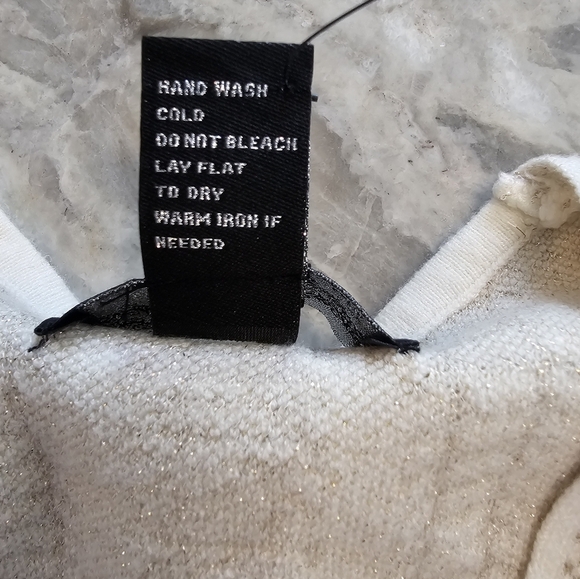 Oliver.o cream and gold shimmer wrap sweater size Large - Picture 11 of 11